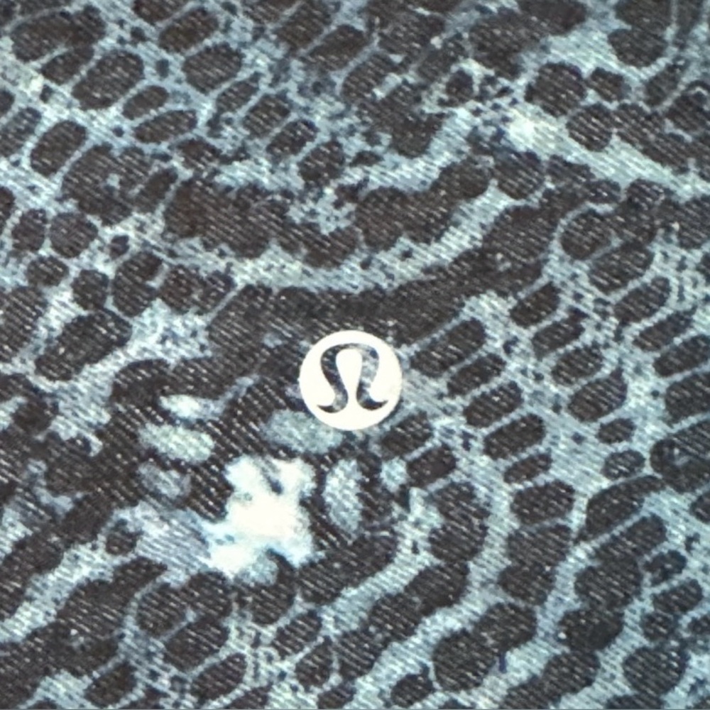 Lululemon Women’s Leggings Multicolored Size 2 Athletic Fit Stretch Workout Gym‎